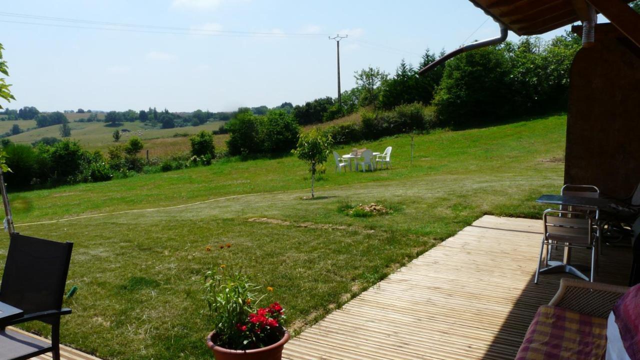 Le Chat Lait Pouylebon Exterior photo